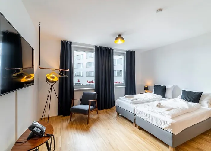Rhc Central Station Premium | Contactless Check-in Apartment